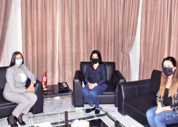 لقاء السيدة حسناء بن سليمان الوزيرة لدى رئيس الحكومة المكلفة بالوظيفة العمومية بالسيدتين أحلام النصيري ومريم بلعايدي عن المركز التونسي المتوسطي #TUMED